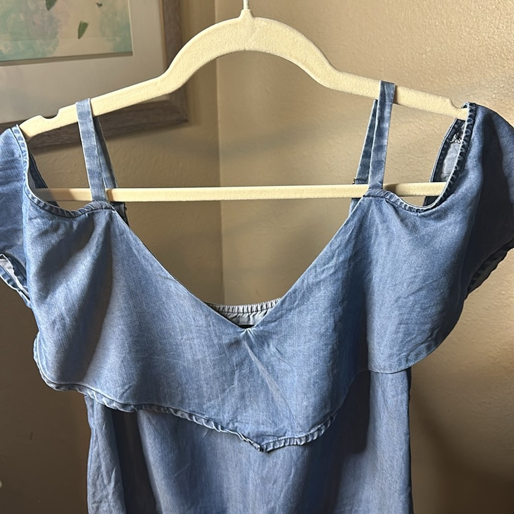 Bebe Jean Top - Picture 2 of 4